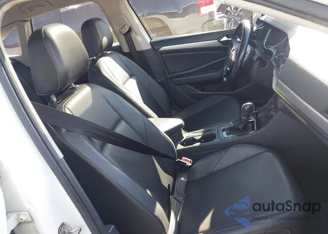 2019 Volkswagen Jetta 1.4T R-Line/1.4T S/1.4T Se from USA, damaged, VIN 3VWC57BU5KM008793